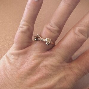 Elegant rose Gold Bow Ring